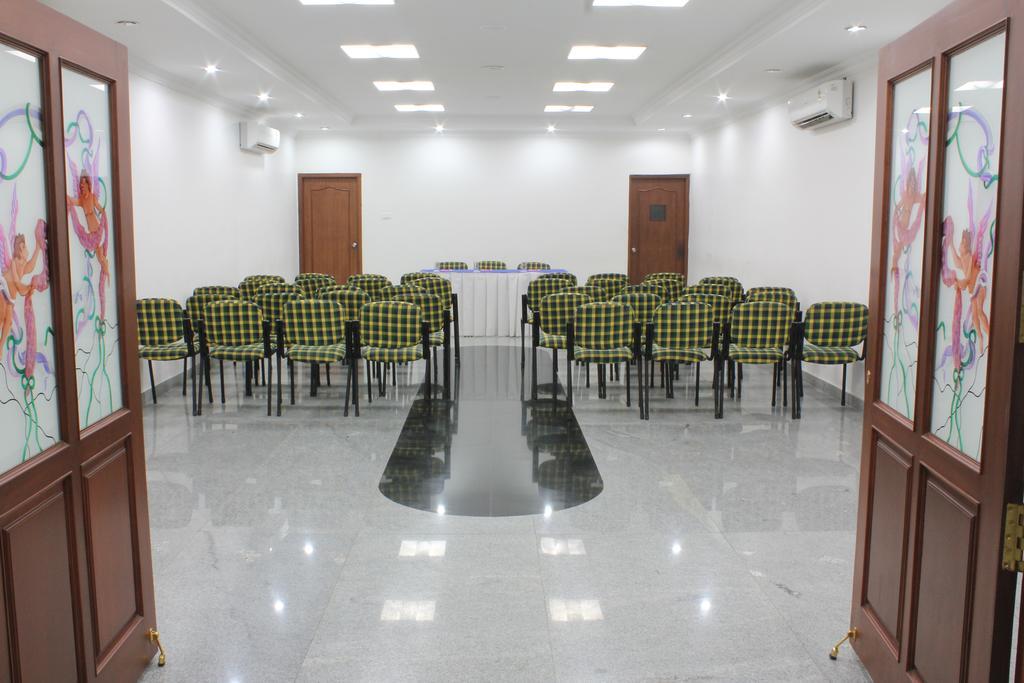 Hotel Emerald Park เชนไน ภายนอก รูปภาพ